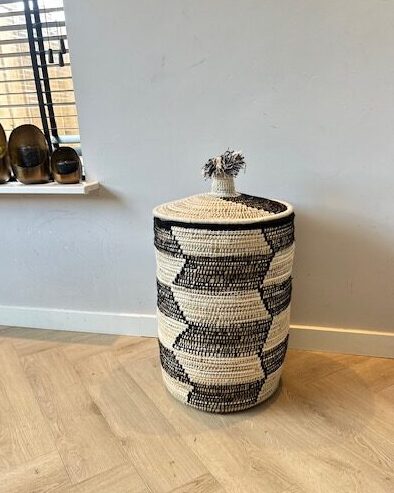 Pompom mand zwart/wit