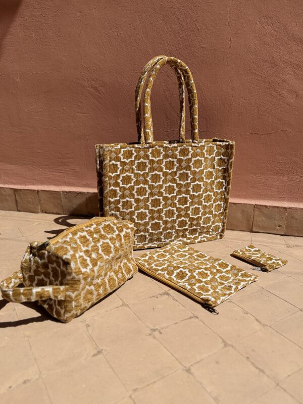 Handgemaakte shopper/toilettas/clutch/portemonnee (Set Okergeel)